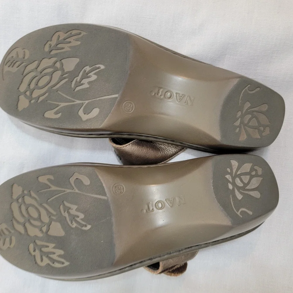 Naot‎ Bronze Metallic Leather Wedge Sandals Womens 39 US 8 Hook Loop Straps